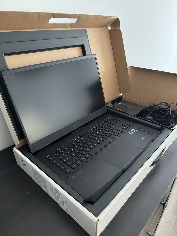 Laptop HP OMEN 17-ck0131nw