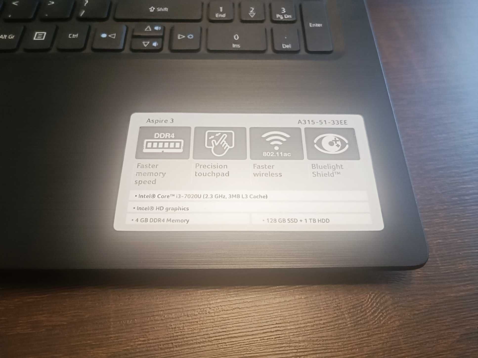 Laptop Acer Aspire 3  i3-7020U 8GB 15.6" 128GB SSD +  1TB HDD FullHD