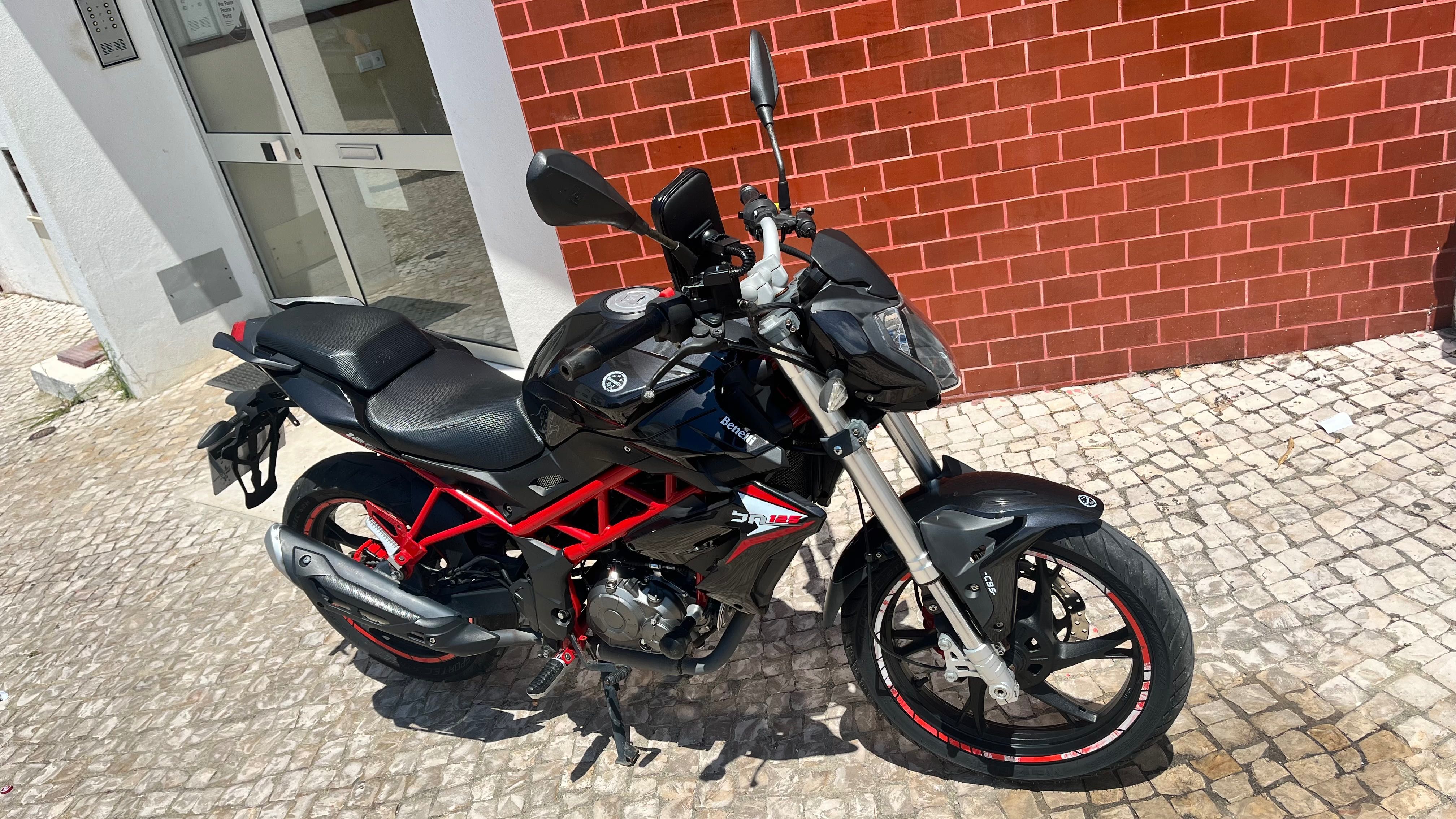 Benelli 125bn 2018