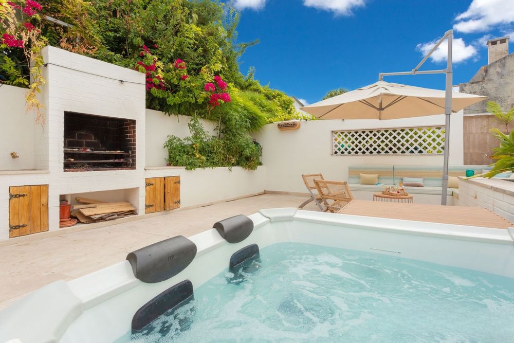 Charmoso Apartamento T2 com terraço e jacuzzi - São Vicente - Lisboa