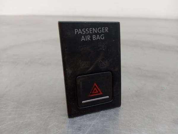 Botão / interruptor 4 piscas VOLKSWAGEN Golf VII (5G1, BQ1, BE1, BE2)