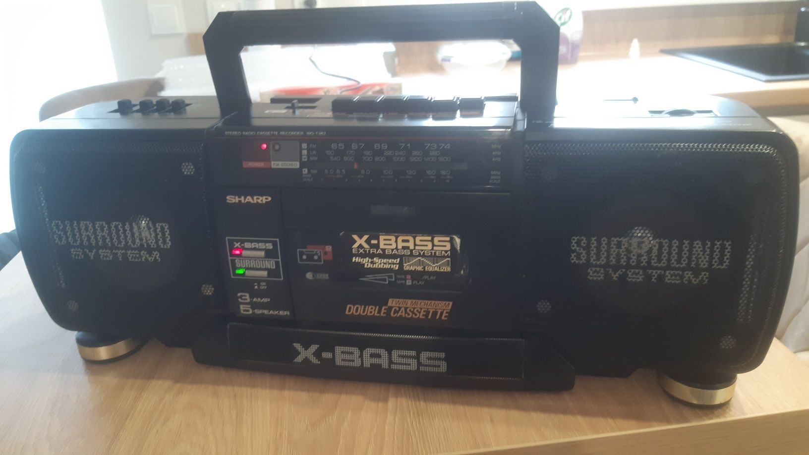 Radiomagnetofon Sharp