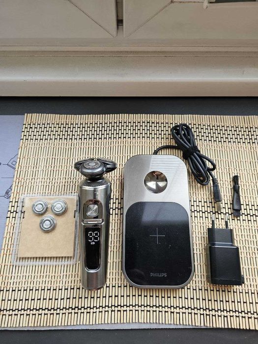 Електробритва PHILIPS SP9860/13 серії 9000 Prestige, Б/У.