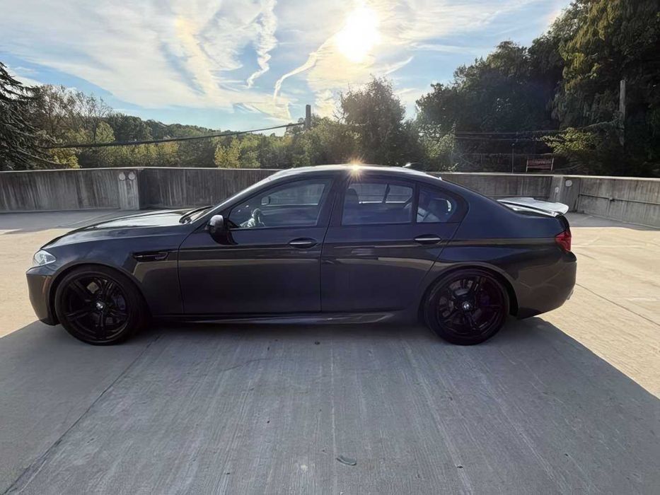 BMW M5      2016