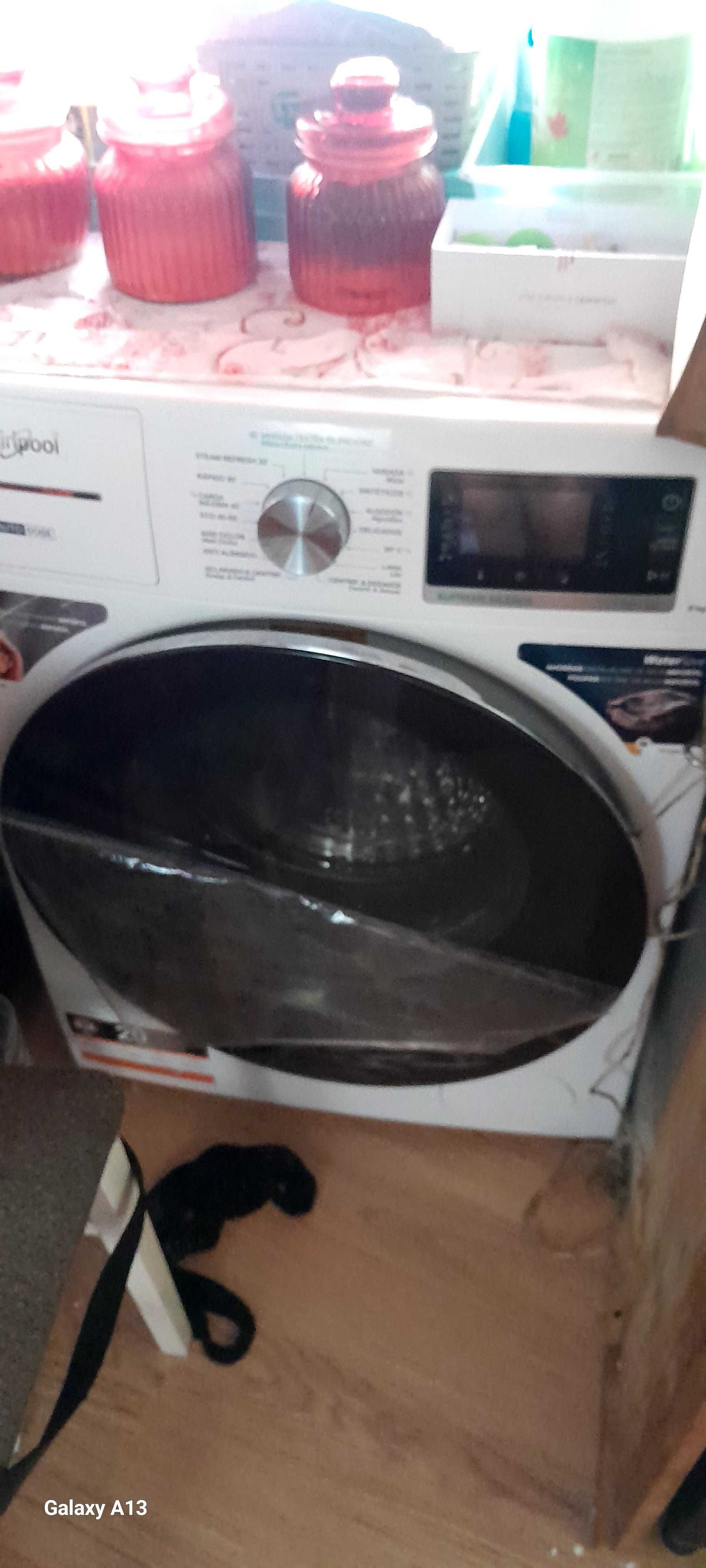 Maquina roupa Whirlpool  Silence supreme nova