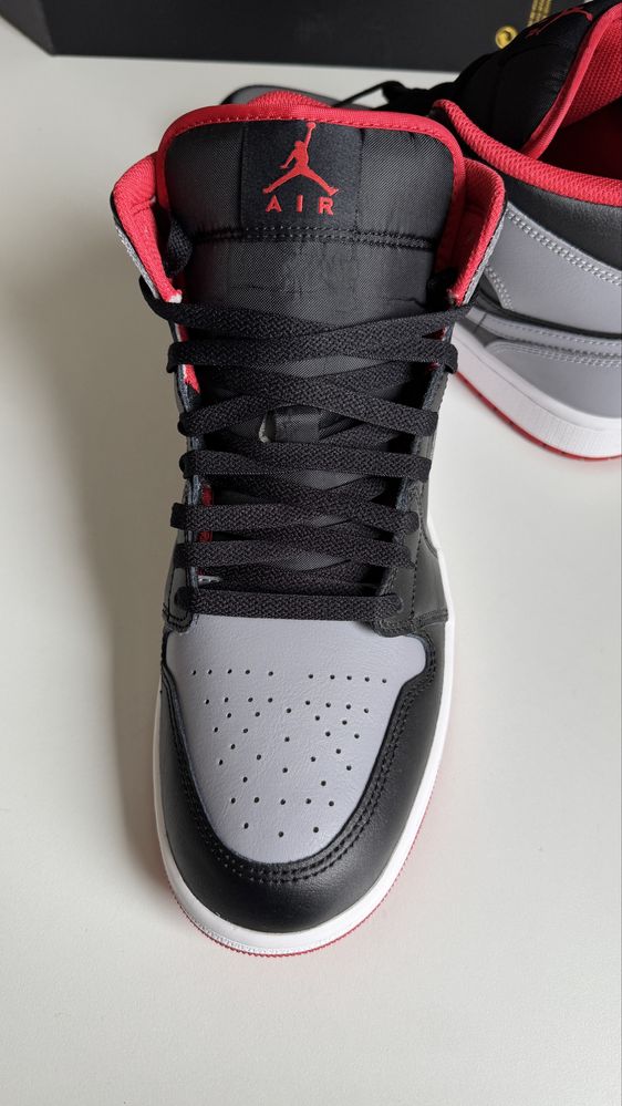 Nike Air Jordan 1 Mid Black Cement Grey rozmiar 44 wkładka 28 cm