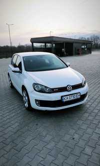 VW Golf GTI 2010 2.0 бензин 211 hp