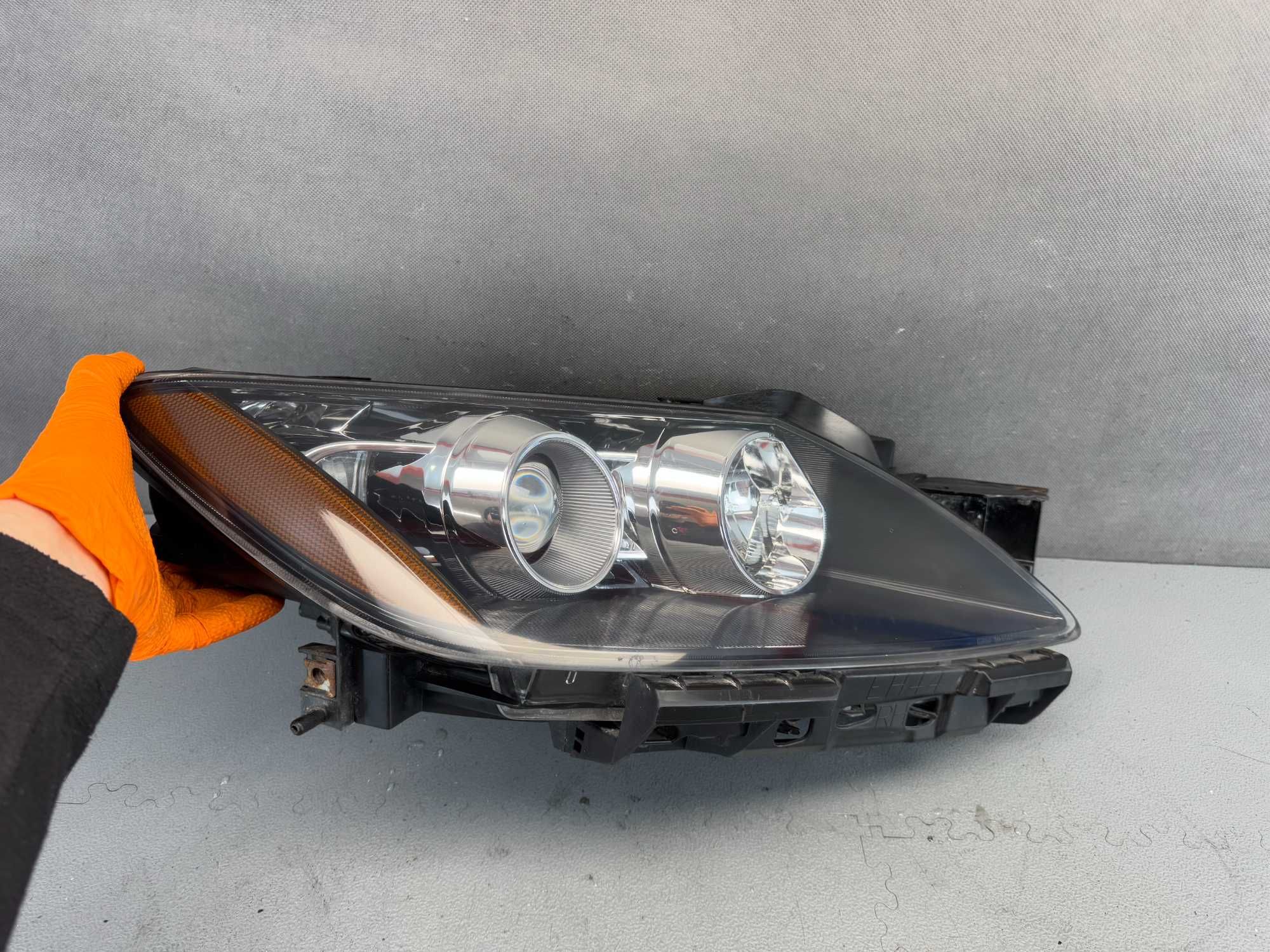 Mazda CX-7 CX7 Lampa Przednia Xenon Prawa Europa Kompletna Stan BDB