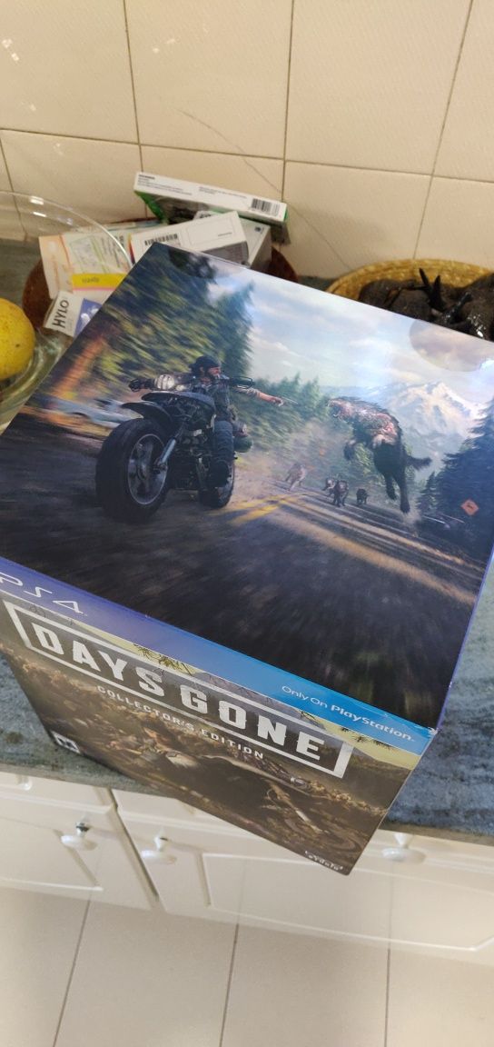 PS4 Days Gone - Collector's Edition - nova e selado, versão original