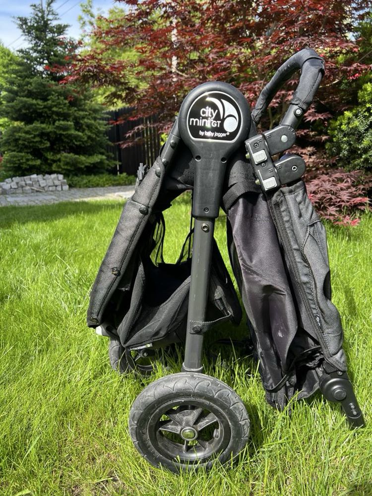 Wózek spacerówka Baby Jogger City Mini GT