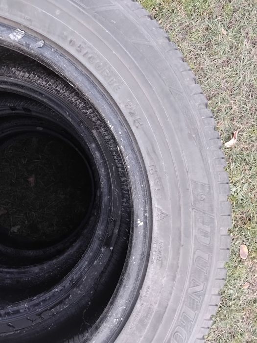 Opony zimowe 4 sztuki 205/60 R16 M+S DUNLOP