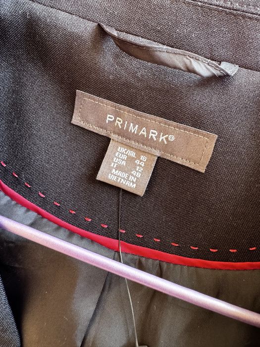 Блейзер новий класичний