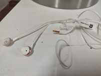 Fones JBL wired computador