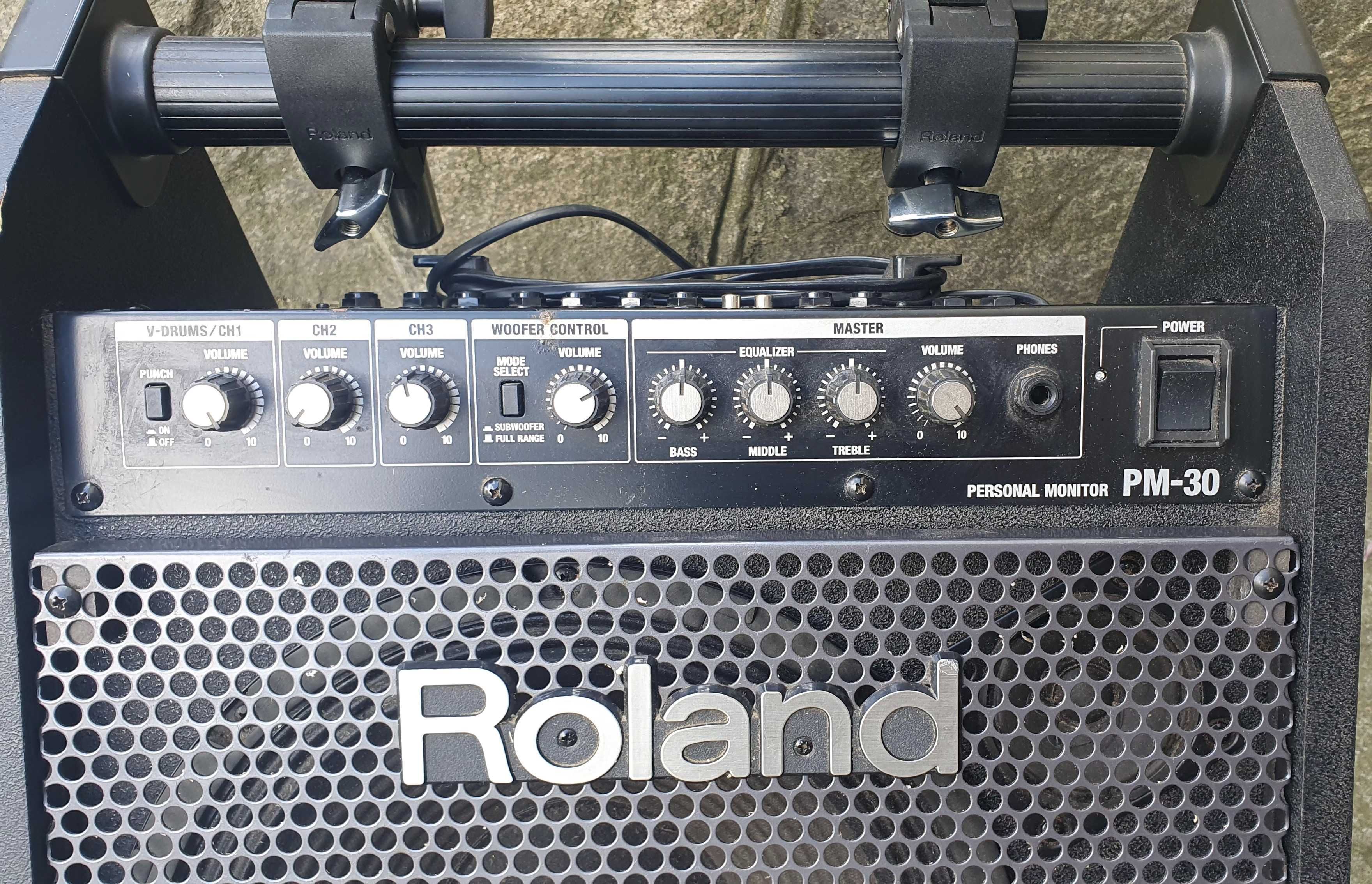 Roland PM 30 Monitor, odsłuch do perkusji 200W 2+1 (2 X 50W + 100W)