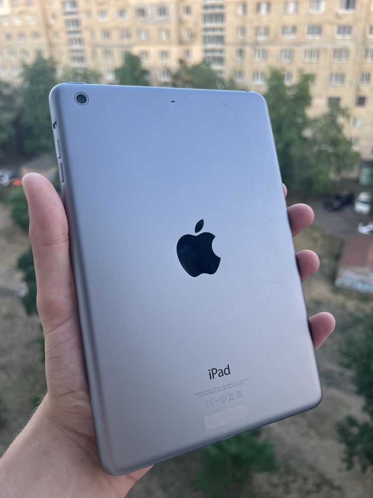Продам Ipad mini 2 16GB Ідеал