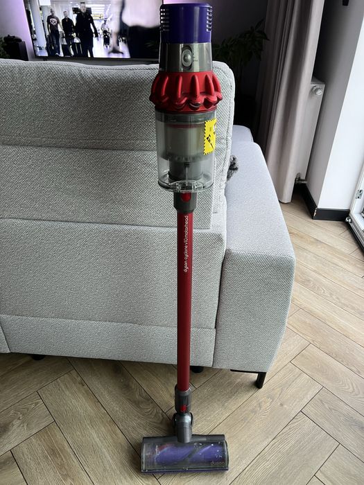 Dyson cyclone v10 motorhead