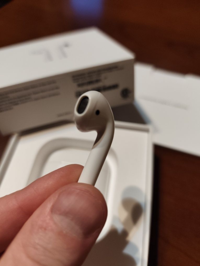 Apple AirPods 2 — лівий навушник + кейс | Стан відмінний