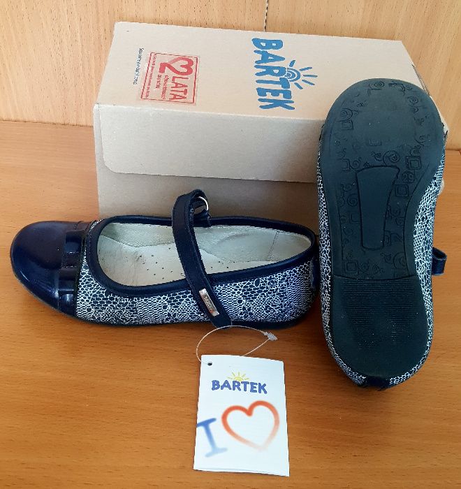 Czółenka świąteczne Bartek W-35655/1CT roz. 29 długość 19,2 cm granat