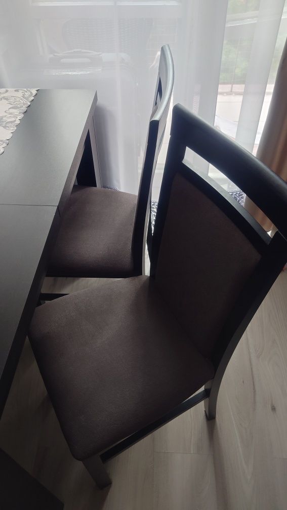 Stół 120x80 czarny rozkładany z 4 krzesłami