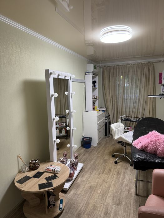 Офісне приміщення вільного призначення Ярослава Мудрого 24