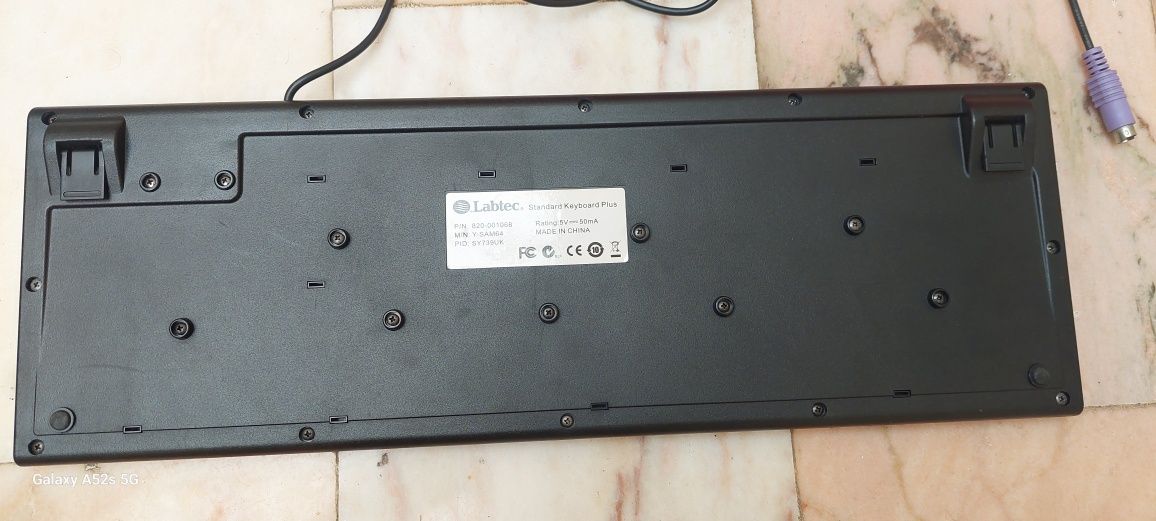 Teclado Labtec. Entrego na zona da Tapada das Merces