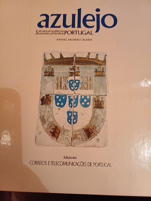 Livro com selos portugueses