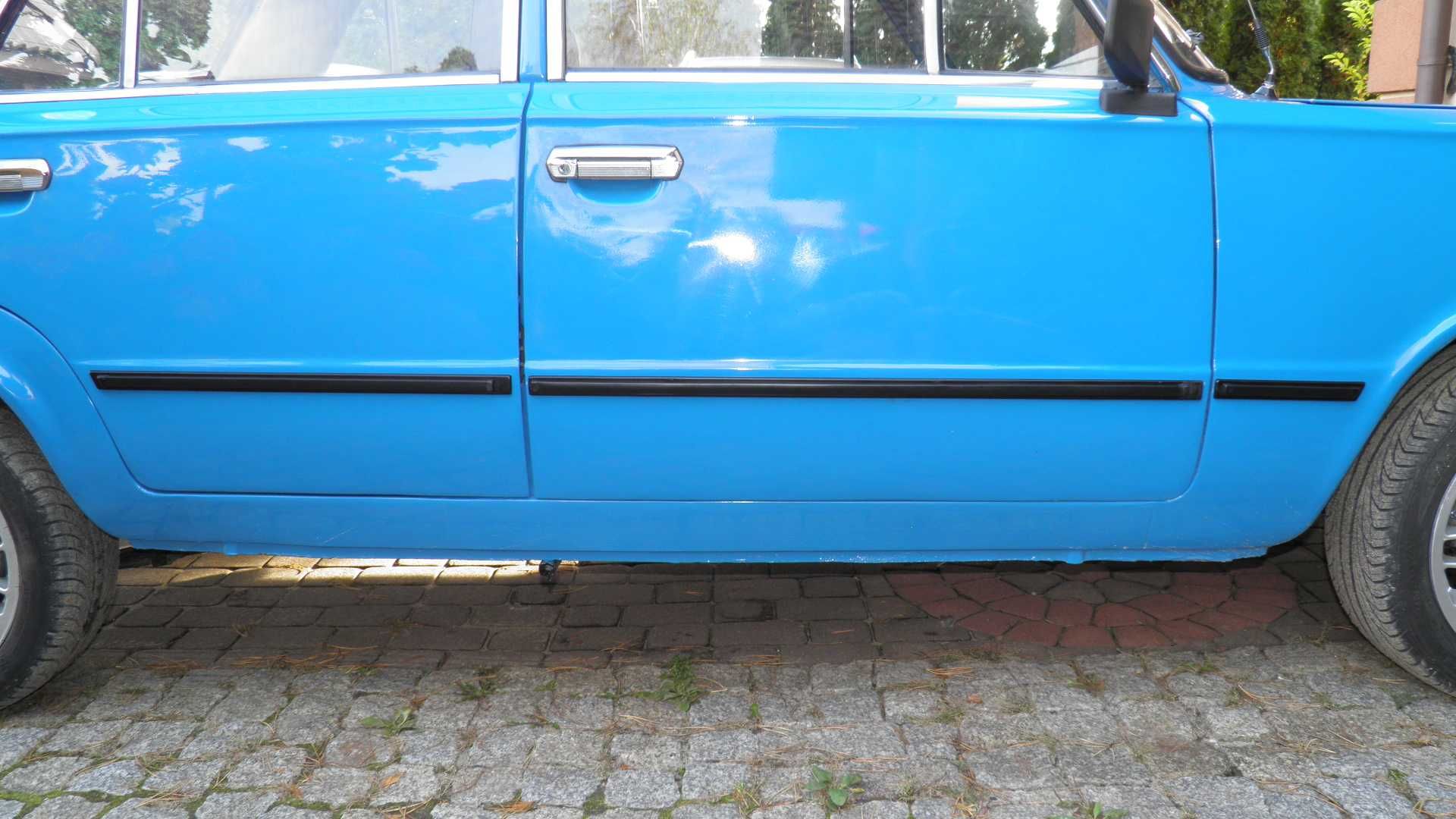 Listwa listwy boczna boczne Fiat 125p FSO wkład guma komplet