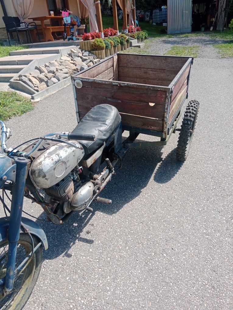 Trójkołowiec wsk 125