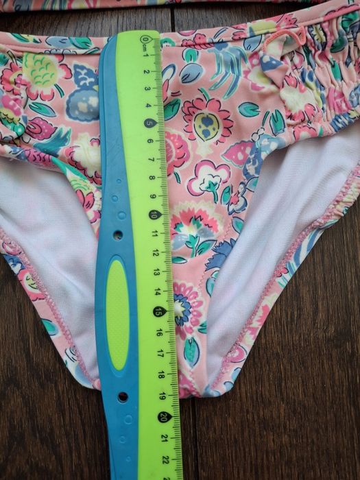 Купальник+панамка. Зріст 116-122см.