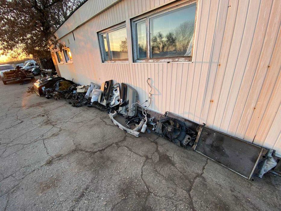 Renault Megane 2 / Scenic / Grand Scenic на розбір, запчастини