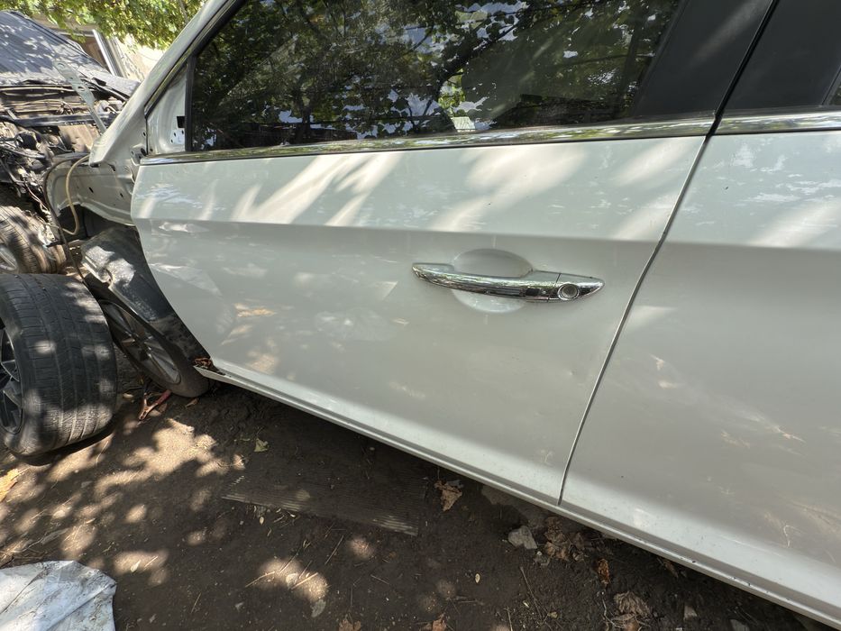 Дверь,двери hyundai sonata lf