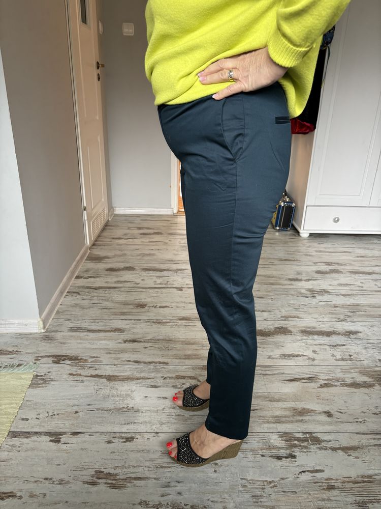 Massimo dutti eleganckie spodnie garniturowe chinos chinosy butelkowa