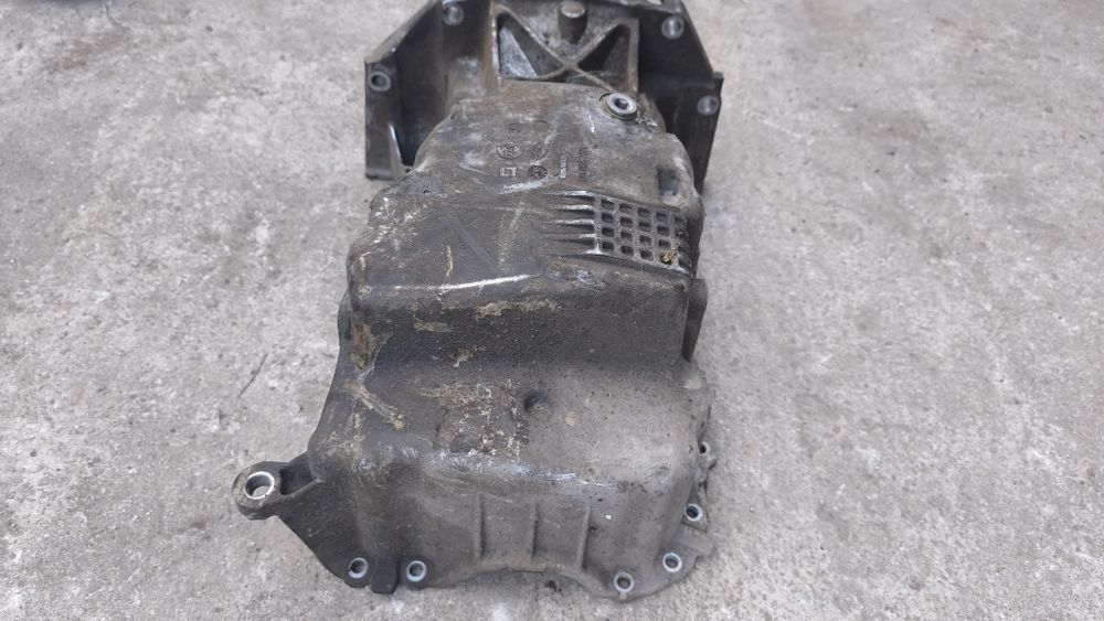 Продам поддон двигателя renault 1.5 дизель k9k