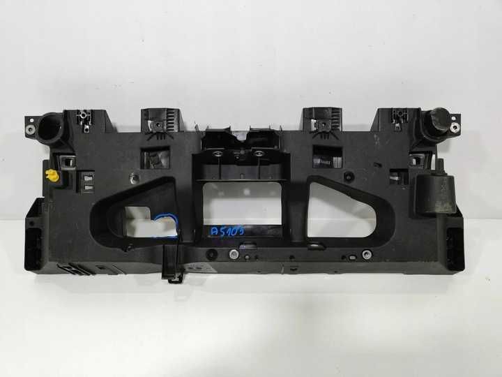 VW ID3 Передня панель,телевізор