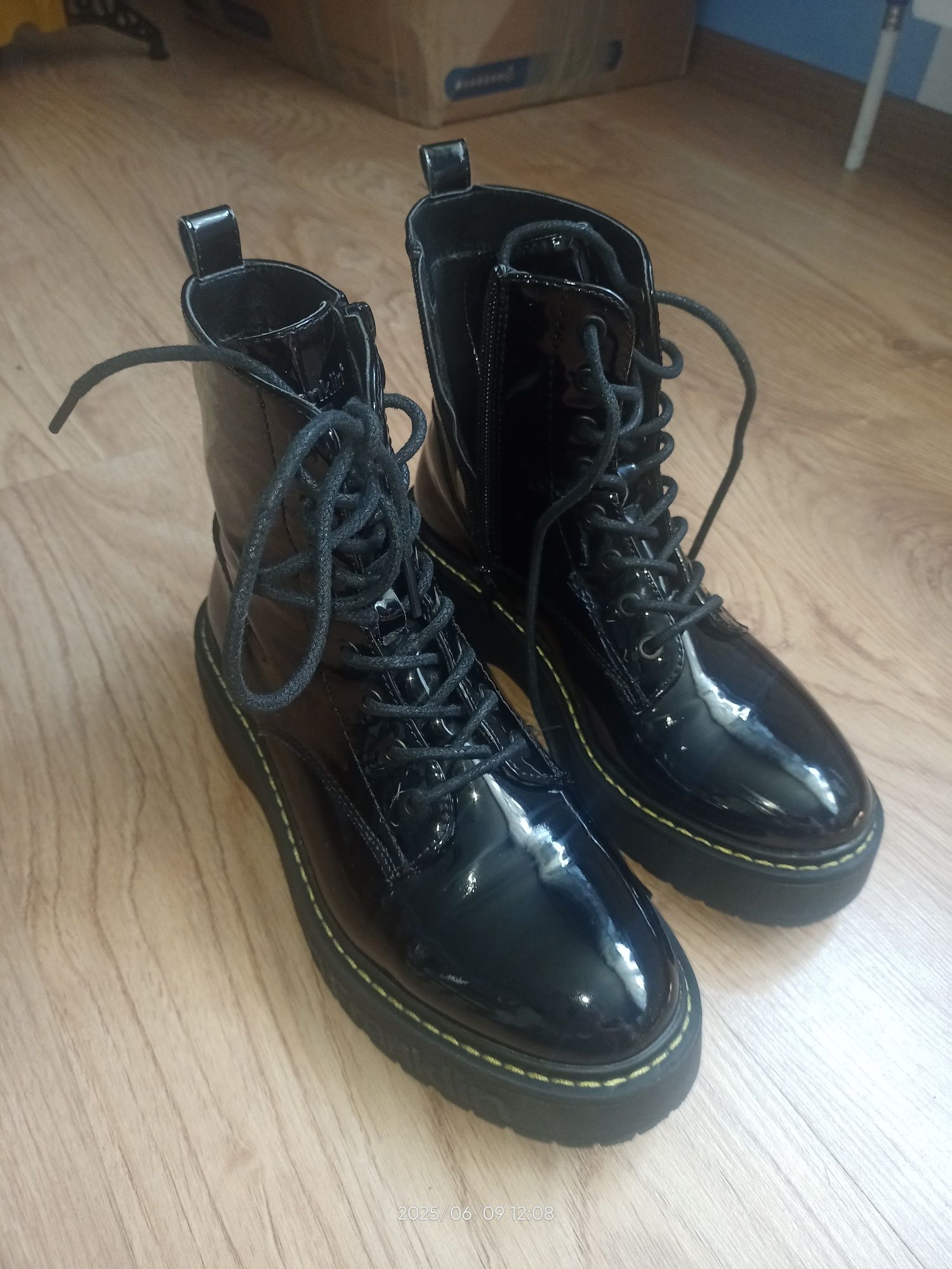 Botki lakierowane glany trapery workery D.Franklin