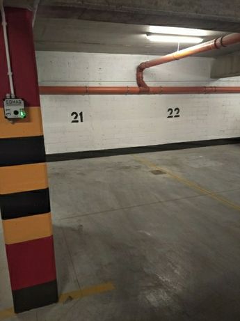 Miejsce parkingowe Zawodzie 3