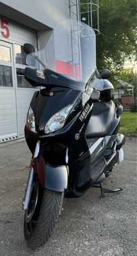 Yamaha x max 250