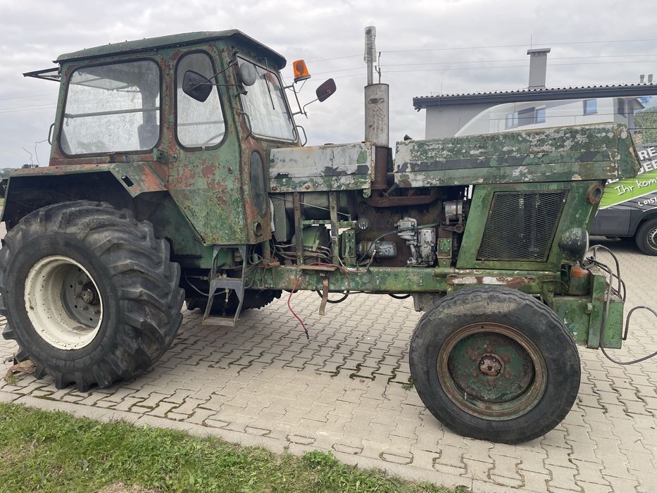 Ciągnik Fortschritt ZT 300 dodatkowo możliwość transportu