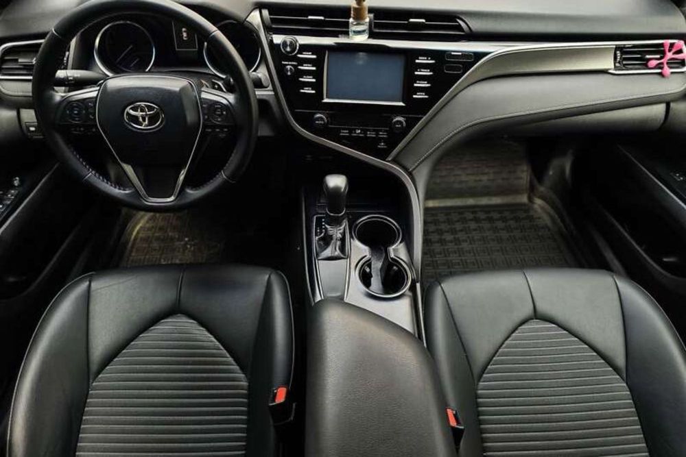 Toyota Camry 2018