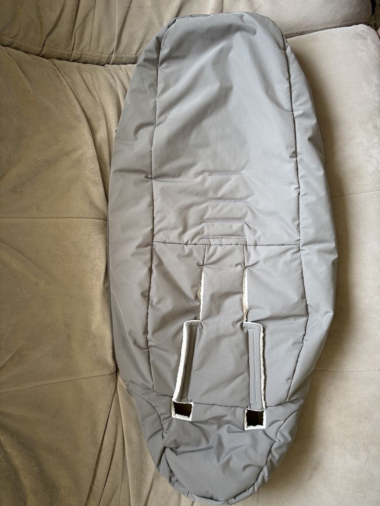Зимовий конверт Cybex Platinum Footmuff в кольорі Mirage Grey