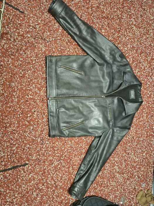 Продається куртка шкіряна