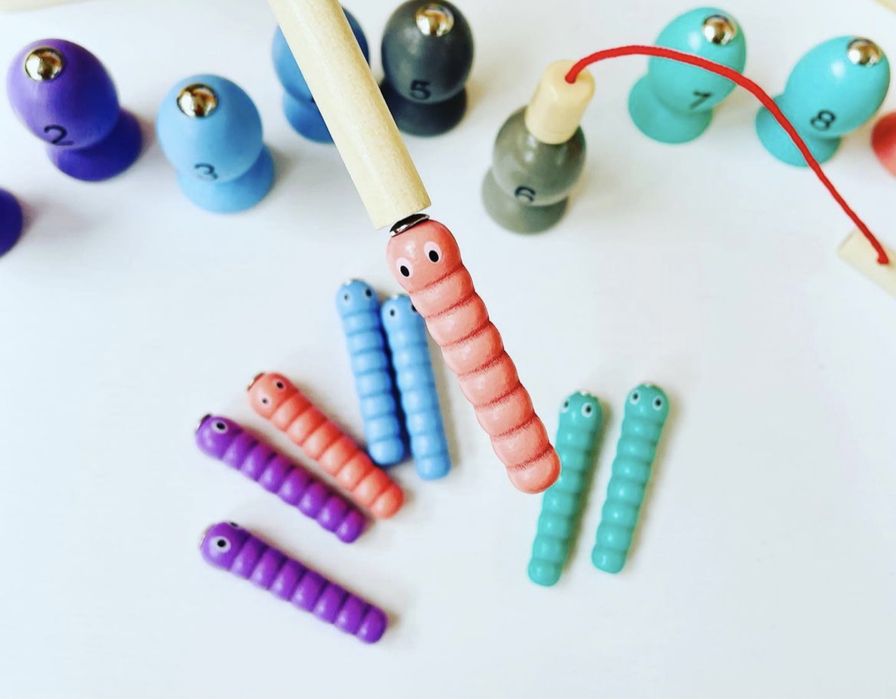 Магнитная рыбалка с рыбками и червячками