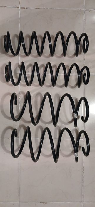 Комплект пружины Octavia a7 1.4