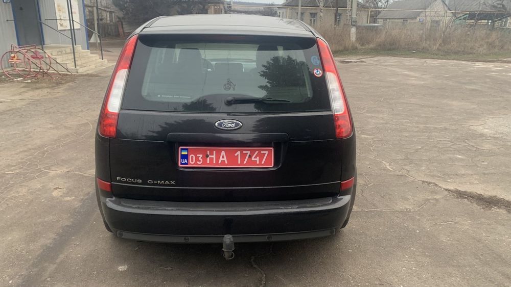 Продам машину форд