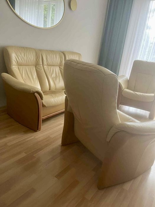 Komplet wypoczynkowy 3+1+1  skorzany z funkcja relaks