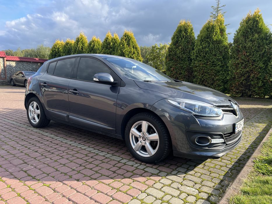 Продаю рено меган 3 2015 року 1.5 дизель коборка робот