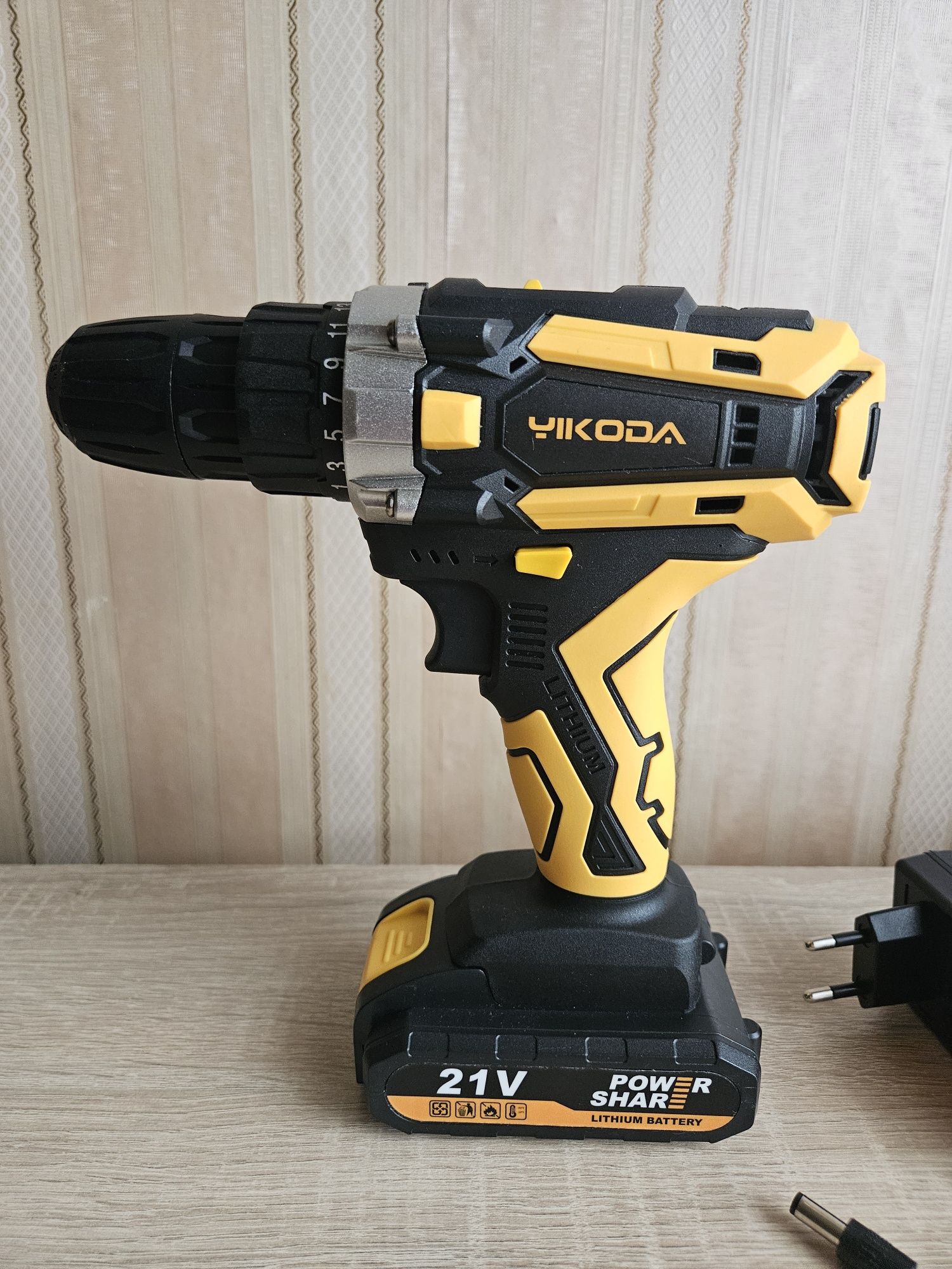 Wkrętarka Yikoda FM21-1  21V ! Komplet