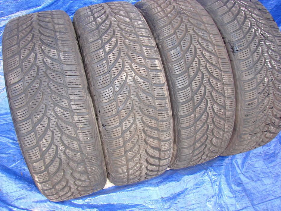 Bridgestone Blizak 205.60.16 Zima