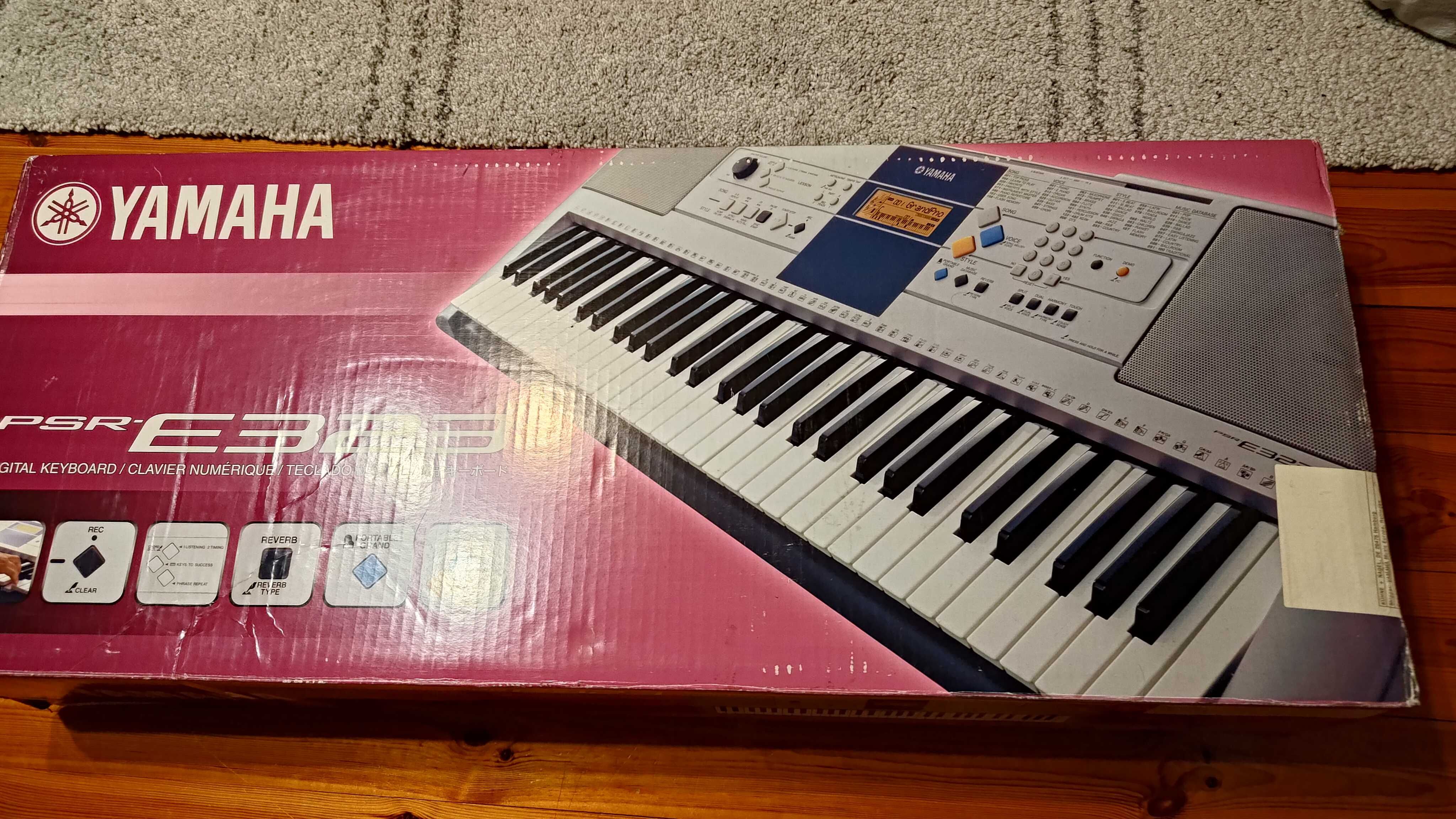 Keyboard Yamaha PSR E323