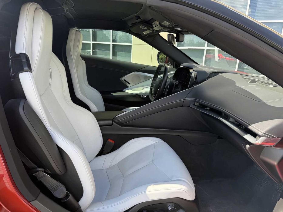 Chevrolet Corvette      2022